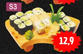 Sushi Menü 3 ( vegetarisch ) : 8 Avocado Maki, 8 Gurken Maki, 8 Inside Out Avocado Frischkäse und Sesam