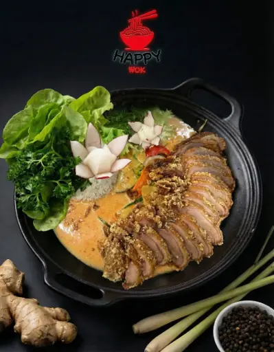 80 - Udon mit Ente Kokosmilch, in roter Curry-Sauce 