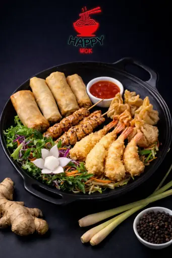 9-Gemischte Vorspeisen (kalte und Warme, 2 Personen): 
Frühlingsrollen, Mini-Frühlingsrollen, , Tempura Garnelen, Wan Tan, Hühnerspießen, gem. Salat